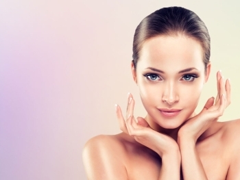 Why Niacinamide Is a Must-Have in Your Routine (Especially in Humid Climates like Miami) image